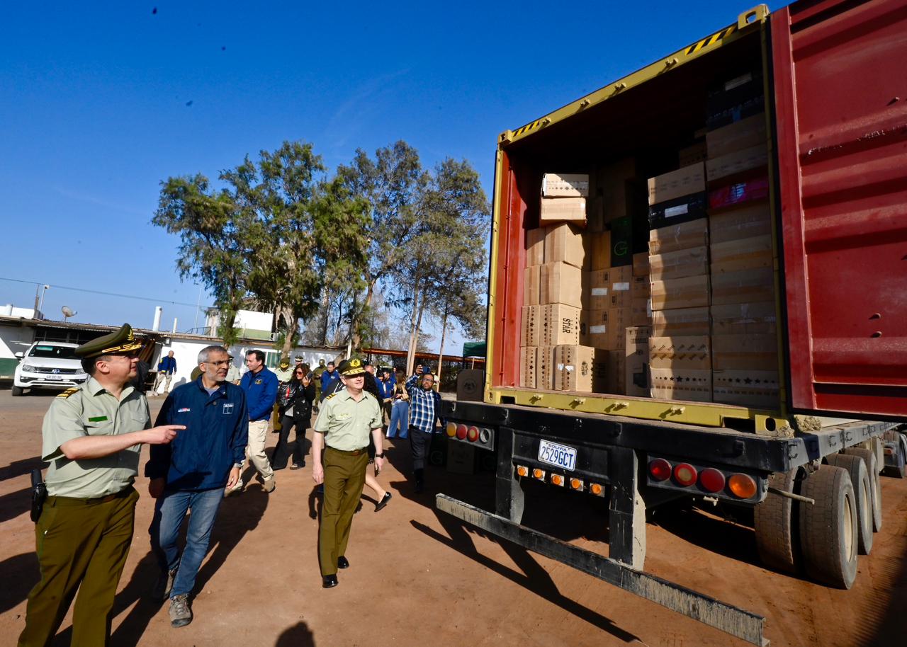MÁS DE MIL MILLONES DE PESOS EN CIGARRILLOS INCAUTÓ CARABINEROS EN LA RUTA INTERNACIONAL 11-CH
