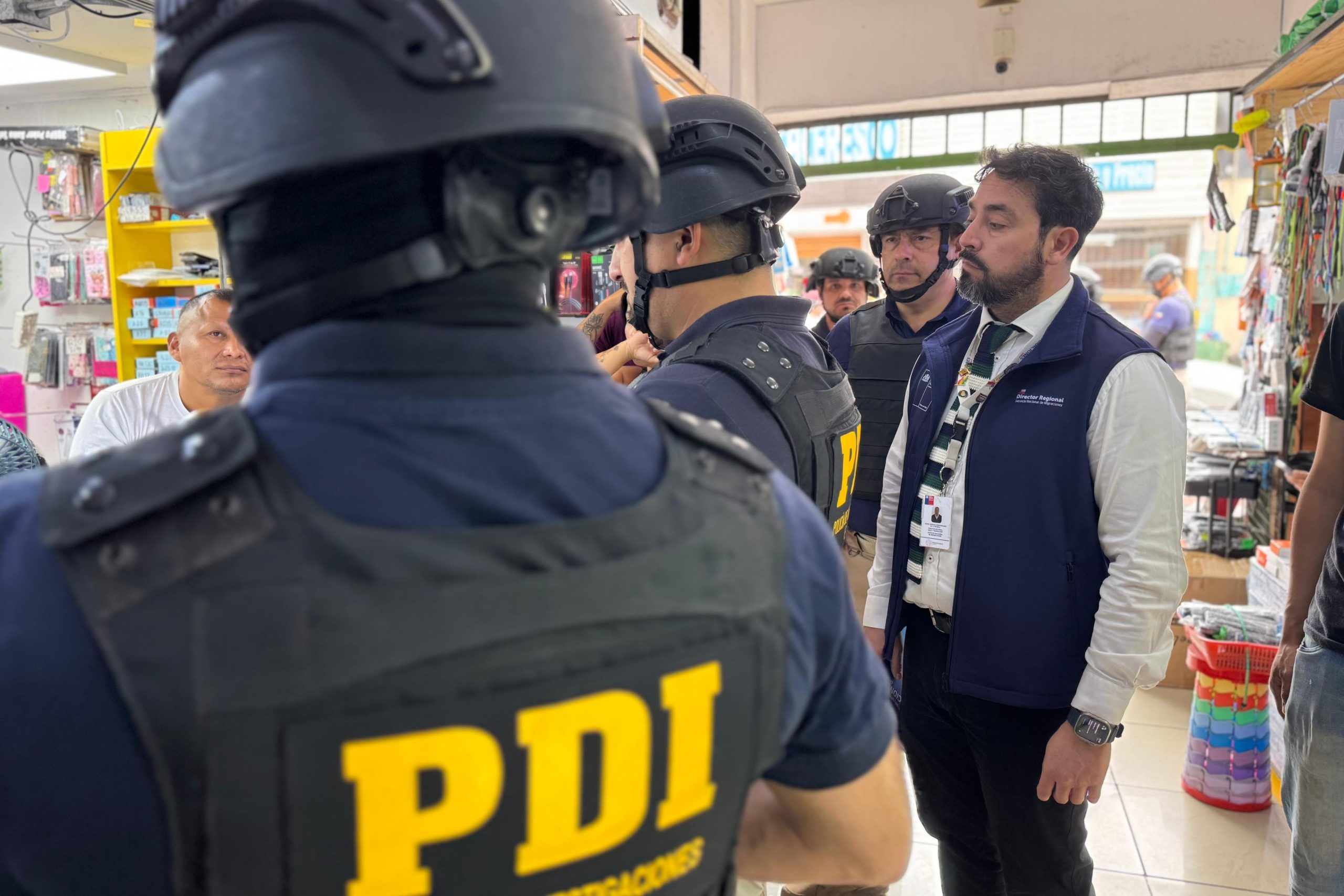 CON SIETE DENUNCIADOS TERMINÓ FISCALIZACIÓN A MIGRANTES EN ARICA