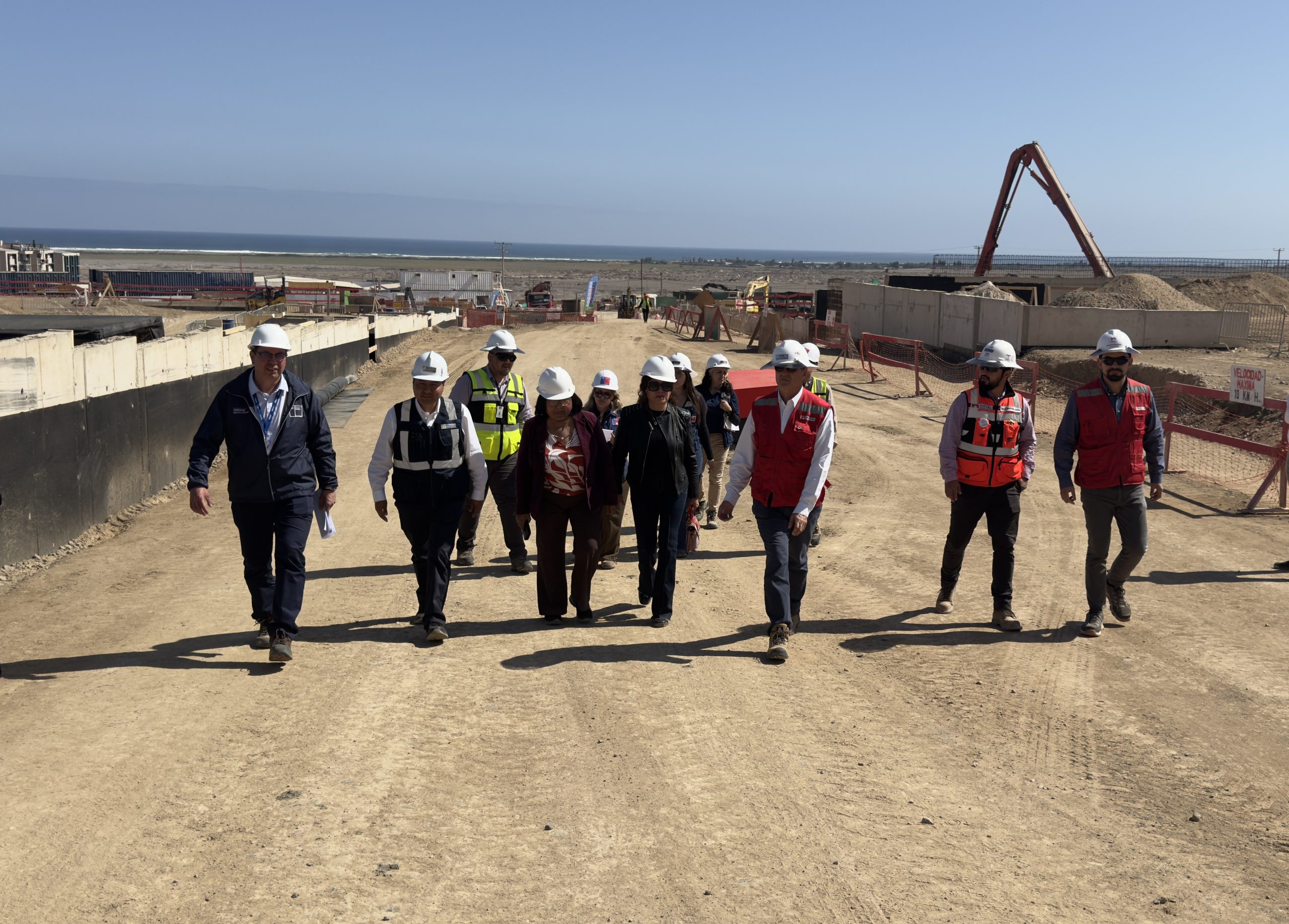 ALIANZA MINVU-GORE COMPROMETE LA CONSTRUCCIÓN DE 827 NUEVAS VIVIENDAS PARA ARICA