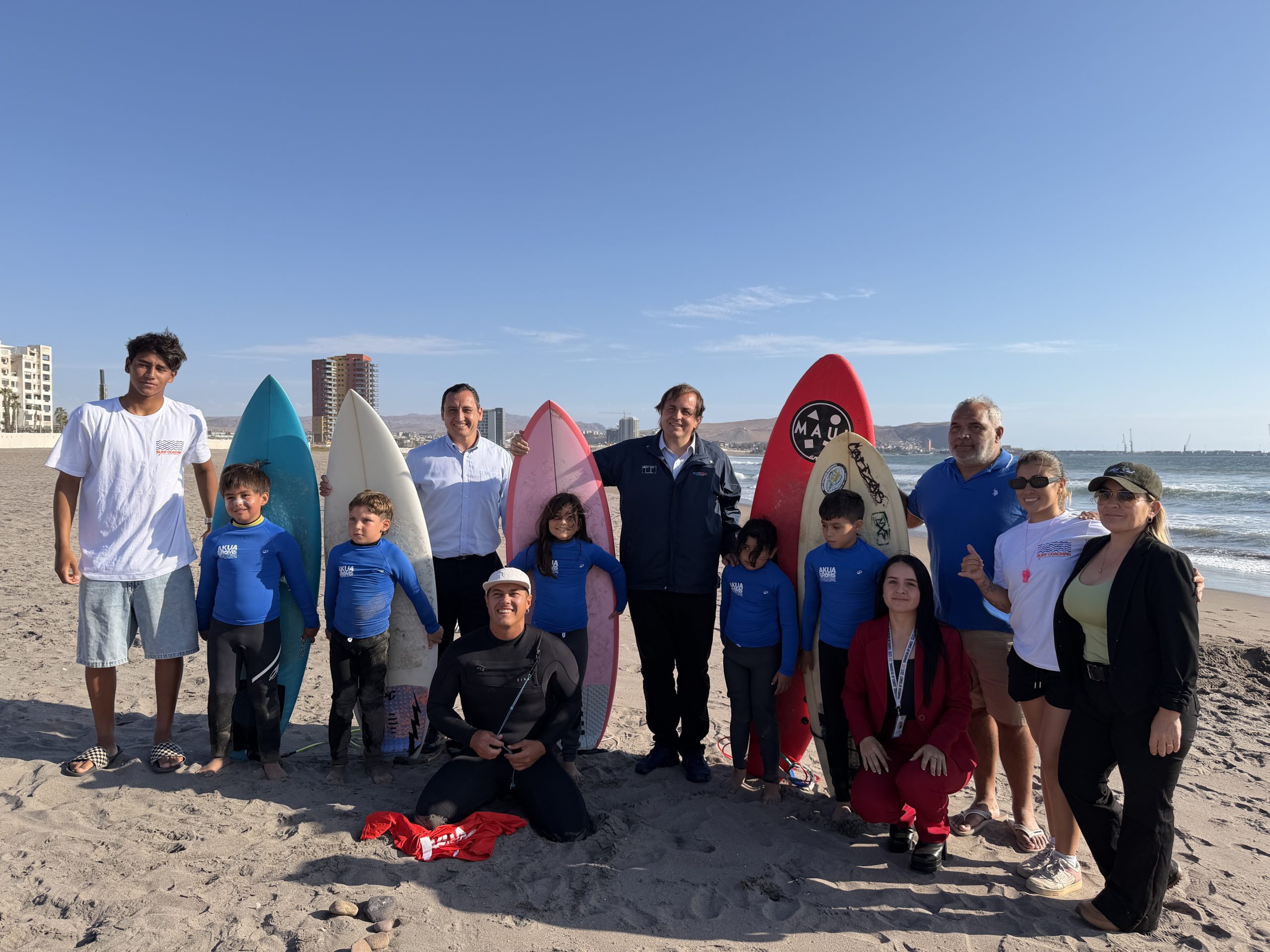 MINISTRO DEL DEPORTE, FRANCISCO RIVEROS, VISITA ARICA Y REFUERZA COMPROMISO CON EL DESARROLLO DEPORTIVO EN LA REGIÓN